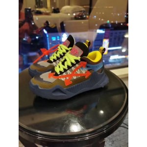 오프화이트 2019 신상 스니커즈 HHO1010