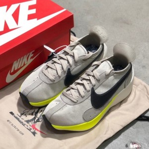 Nike Moon Racer 19SS