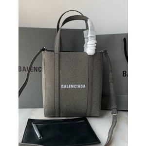 발렌시아가 에브리데이 19cm 191021