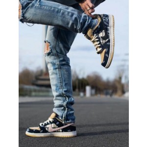 Travis Scott x SB Dunk CT5053