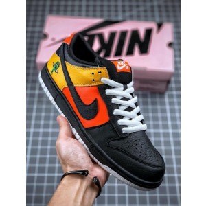 Nike SB Dunk Low Raygun
