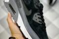 Nike Air Max 90 Essential