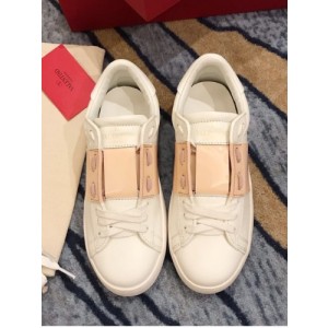 발렌티노 스니커즈 KD1069