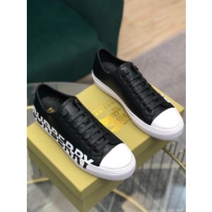 버버리 스니커즈 STD1707