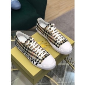 버버리 스니커즈 STD1707