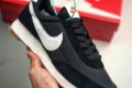 Nike Daybreak SP