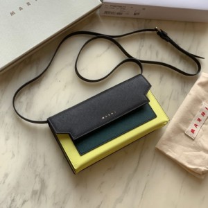 마르니 트렁크 WOC 28980-2