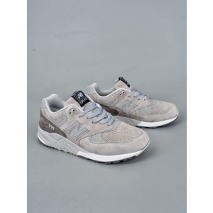 New Balance M999