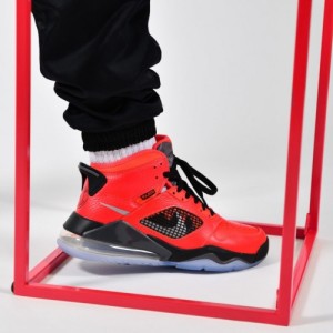 Nike Air Jordan Mars 270