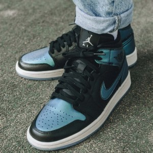 Nike Wmns Air Jordan 1 Mid Metalic Turquoise Aj1