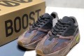 Adidas YEEZY 700