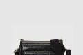 [GUCCI-구찌]GG 엠보스 메신저백 674058