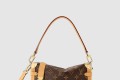 [LOUIS VUITTON-루이비통]사이드 트렁크 M46358