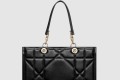 [DIOR-디올]에센셜 토트백 미듐 M8721