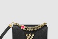 [LOUIS VUITTON-루이비통]트위스트 MM M21606