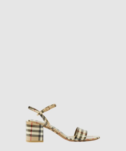 [BURBERRY-버버리]빈티지 체크 페이던트 레더 샌들 80460401