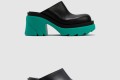 [BOTTEGA-보테가베네타]플래시 레더 클로그  668525