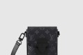 [LOUIS VUITTON-루이비통]S락 버티컬 웨어러블 월릿 M82252