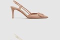 [VALENTINO-발렌티노]송아지 가죽 VLOGO SIGNATURE 슬링백 펌프스