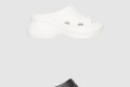 [BALENCIAGA-발렌시아가]풀 크록스 슬라이드 샌들 677389