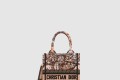 [DIOR-디올]북 토트 휴대폰백 미니 S5555