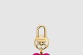 [LOUIS VUITTON-루이비통] LV 비러브드 패밀리 키 홀더 M01008