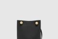 [LOEWE-로에베]페블 파우치 스무스 카프스킨