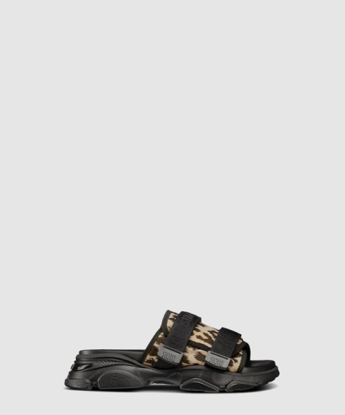 [DIOR-디올]D-WANDER 뮬 KCQ35