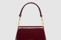 [SAINT LAURENT-생로랑]페이턴트 가죽 소재의 voltaire top handle 800846