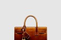 [SAINT LAURENT-생로랑]페이턴트 가죽 소재의 sac de jour 나노백 398711
